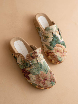 Khloe Clog