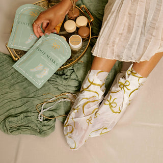 Christmas Holiday Foot Mask with Palo Santo & Peppermint
