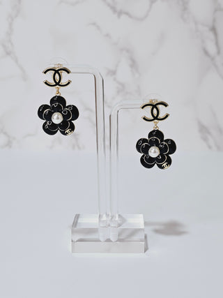 Flower and Pearl Luxe Earrings