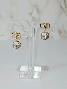 V Luxe Earrings